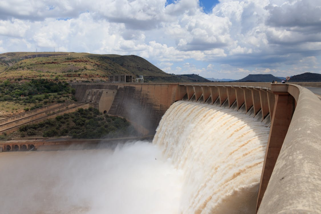 An image of a water dam with a hydropower plant 